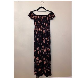 NWT Fashion Nova Floral maxi dress (Small)